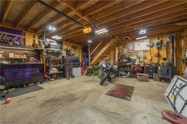 700 Harris Road, Sheffield Lake, OH 44054