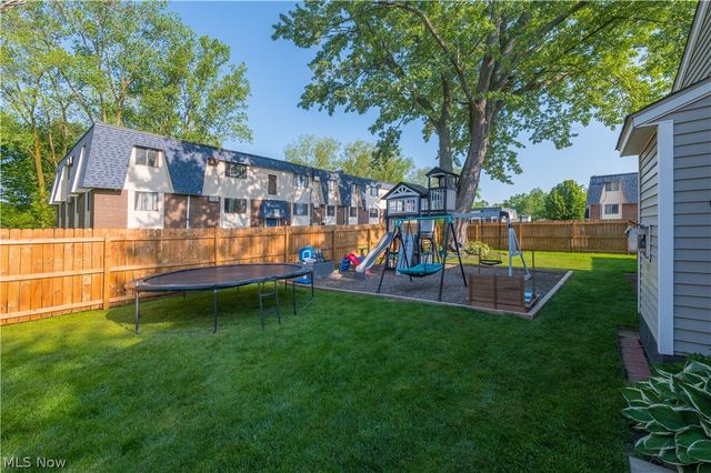 700 Harris Road, Sheffield Lake, OH 44054