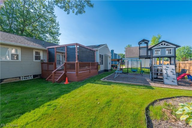 700 Harris Road, Sheffield Lake, OH 44054