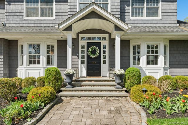 155 Bengeyfield Drive, East Williston, NY 11596