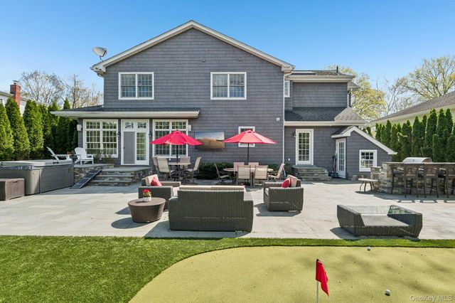 155 Bengeyfield Drive, East Williston, NY 11596