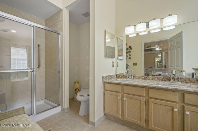 5 Grosunor Court, Jackson, NJ 08527