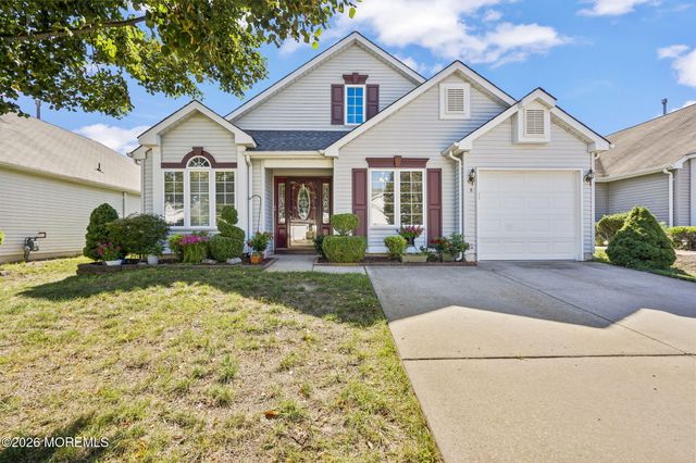 5 Grosunor Court, Jackson, NJ 08527