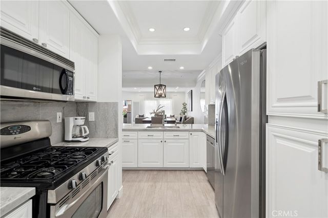 1900 Pacific Coast 9, Huntington Beach, CA 92648