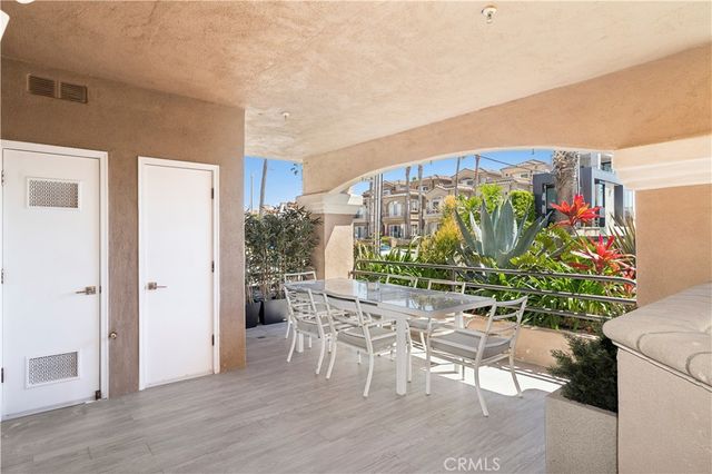 1900 Pacific Coast 9, Huntington Beach, CA 92648