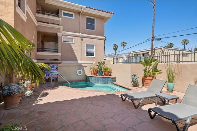 1900 Pacific Coast 9, Huntington Beach, CA 92648