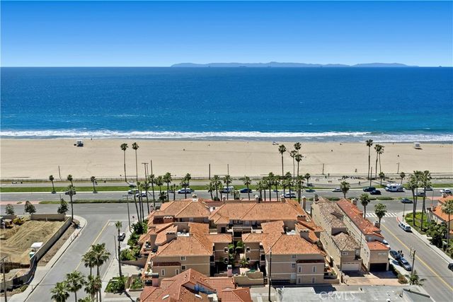 1900 Pacific Coast 9, Huntington Beach, CA 92648