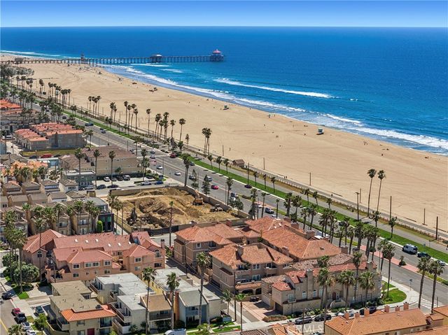 1900 Pacific Coast 9, Huntington Beach, CA 92648