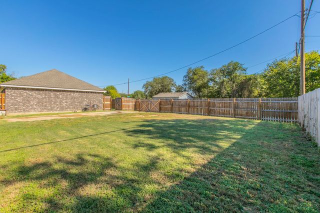 625 Delano St, Waco, TX 76704
