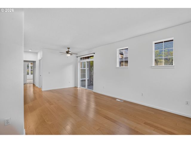 7095 Ne ROCKY BROOK St, Hillsboro, OR 97124