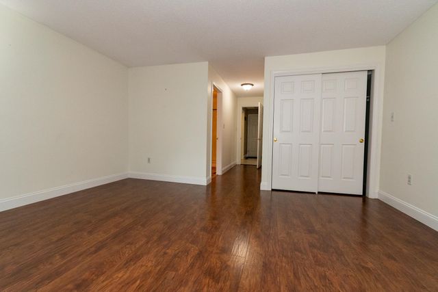 152 Straw Hill Road, Manchester, NH 03104