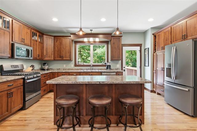1347 Howard Drive, Eau Claire, WI 54701