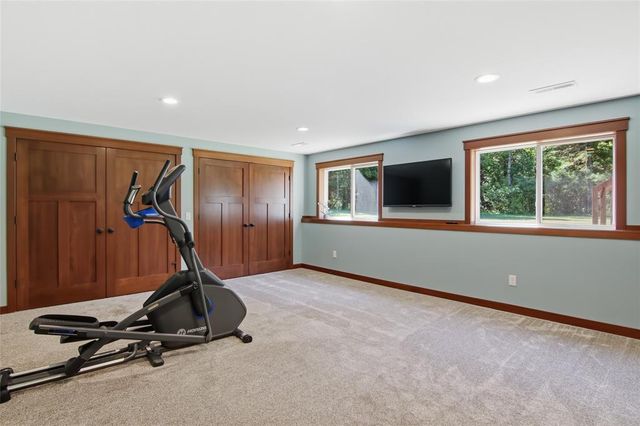 1347 Howard Drive, Eau Claire, WI 54701
