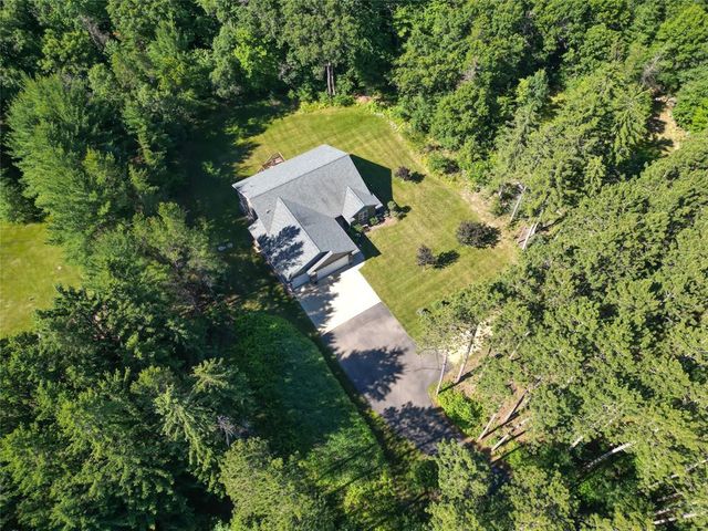 1347 Howard Drive, Eau Claire, WI 54701