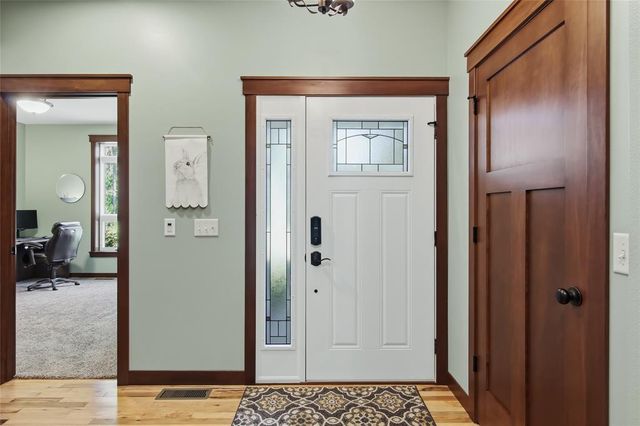 1347 Howard Drive, Eau Claire, WI 54701