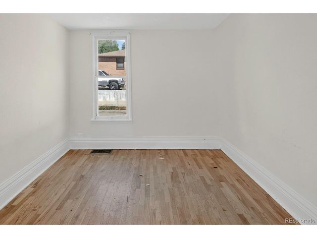 222 Bowen St, Longmont, CO 80501