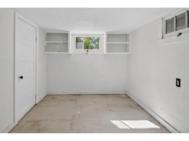 222 Bowen St, Longmont, CO 80501