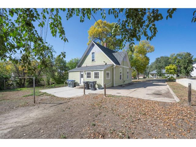 222 Bowen St, Longmont, CO 80501