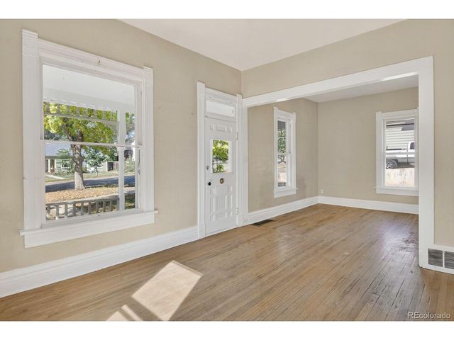 222 Bowen St, Longmont, CO 80501