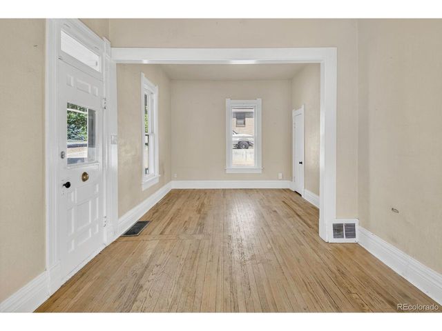 222 Bowen St, Longmont, CO 80501