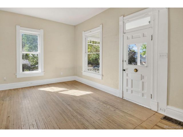 222 Bowen St, Longmont, CO 80501