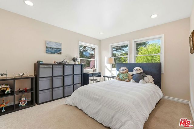 1020 N Garfield Avenue, Pasadena, CA 91104