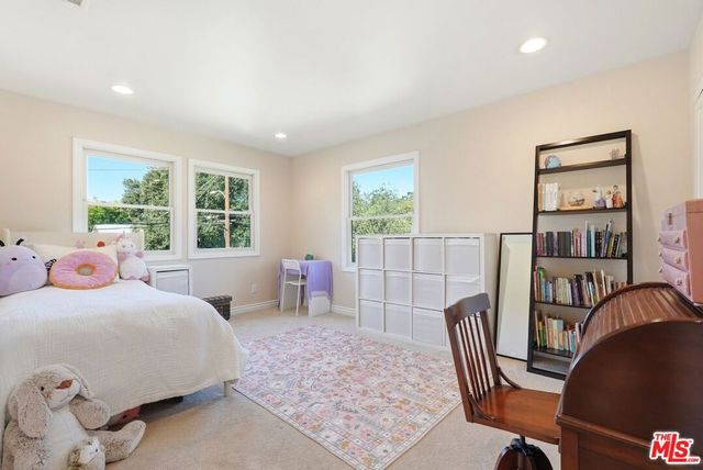 1020 N Garfield Avenue, Pasadena, CA 91104