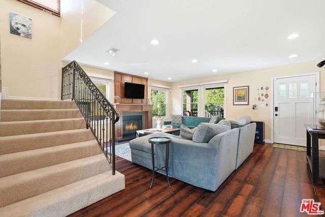 1020 N Garfield Avenue, Pasadena, CA 91104