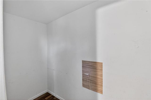 405 S BELLEMERE Road, Blue Springs, MO 64015