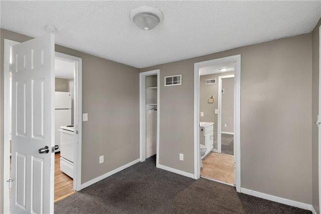 405 S BELLEMERE Road, Blue Springs, MO 64015