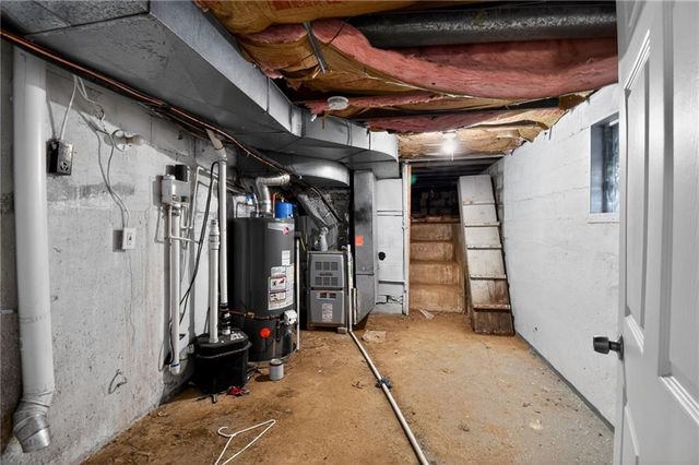 405 S BELLEMERE Road, Blue Springs, MO 64015