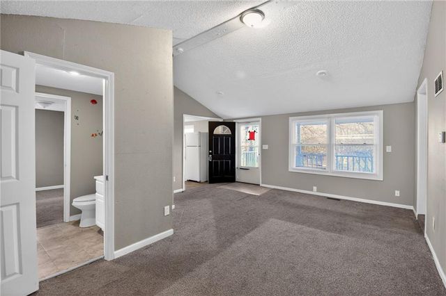 405 S BELLEMERE Road, Blue Springs, MO 64015