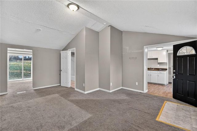 405 S BELLEMERE Road, Blue Springs, MO 64015