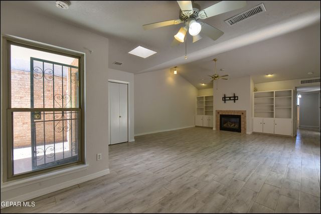 170 Silver Shadow Drive C, El Paso, TX 79912