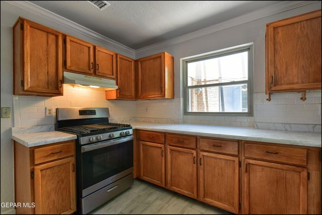 170 Silver Shadow Drive C, El Paso, TX 79912