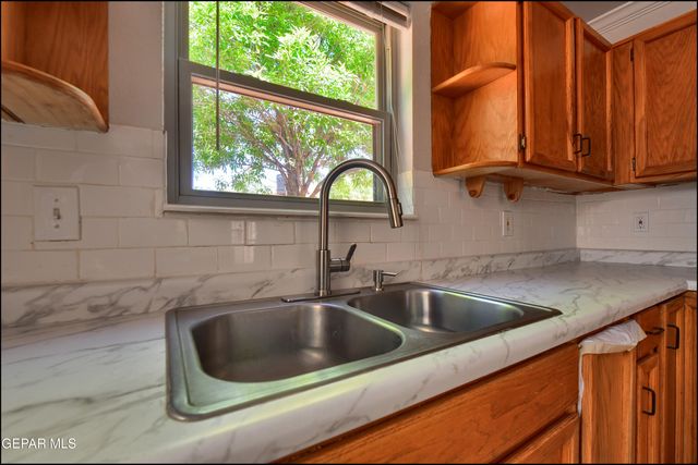 170 Silver Shadow Drive C, El Paso, TX 79912