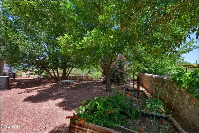 170 Silver Shadow Drive C, El Paso, TX 79912