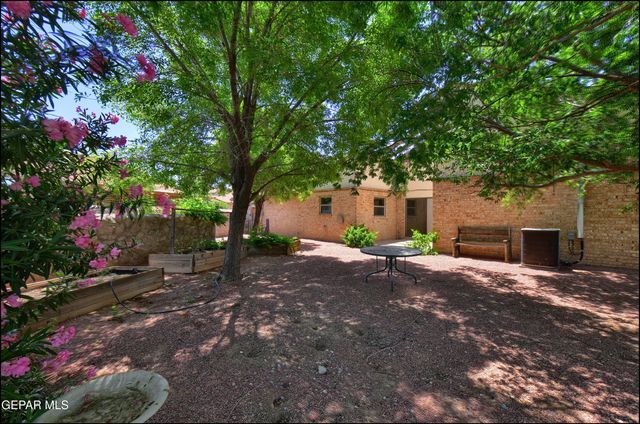 170 Silver Shadow Drive C, El Paso, TX 79912