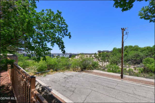 170 Silver Shadow Drive C, El Paso, TX 79912