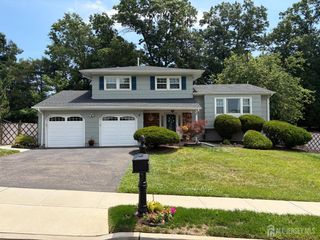 4 Avon Way, Sayreville, NJ 08859