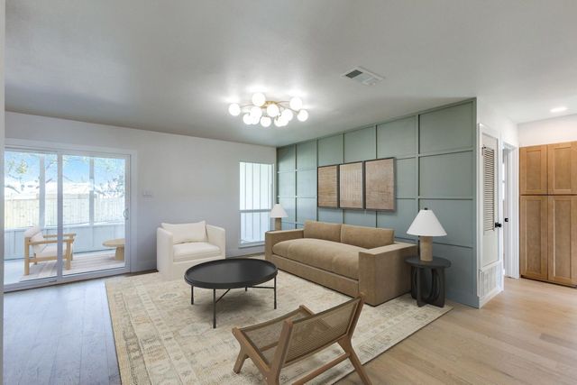 6401 Cooper LN, Austin, TX 78745