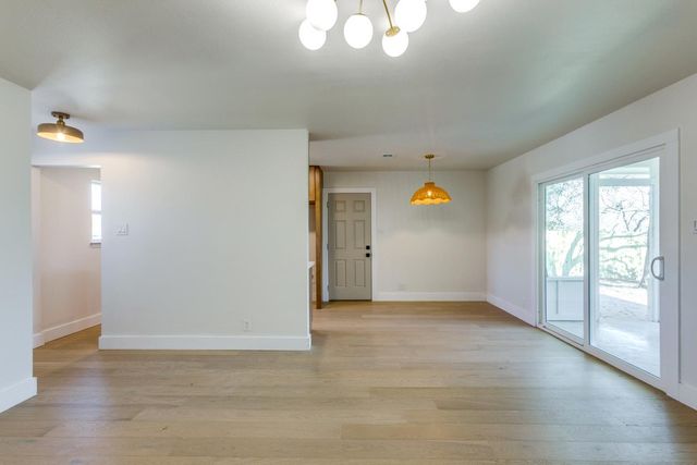 6401 Cooper LN, Austin, TX 78745