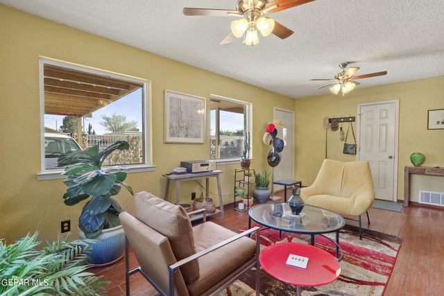 702 CEDAR Street, Anthony, TX 79821