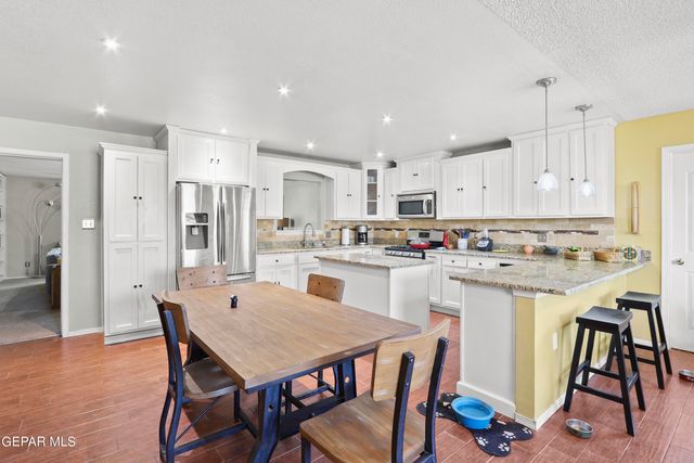 702 CEDAR Street, Anthony, TX 79821