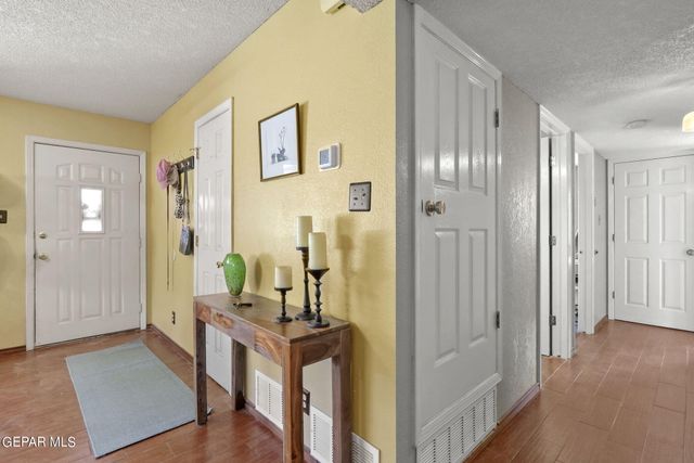 702 CEDAR Street, Anthony, TX 79821