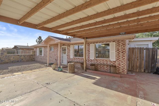 702 CEDAR Street, Anthony, TX 79821