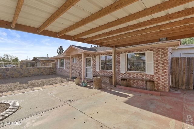 702 CEDAR Street, Anthony, TX 79821