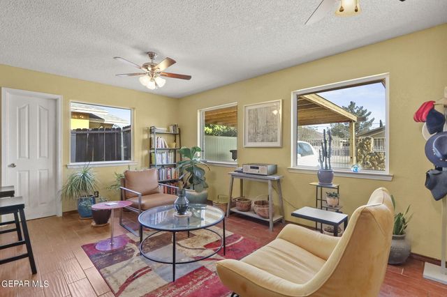 702 CEDAR Street, Anthony, TX 79821