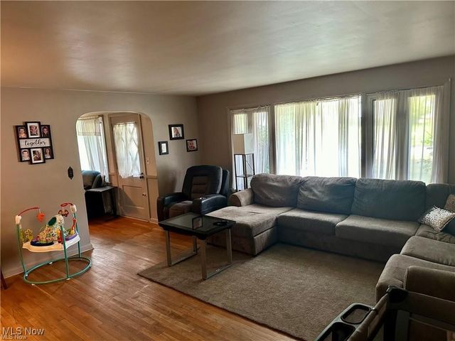 1004 N Bentley Avenue, Niles, OH 44446