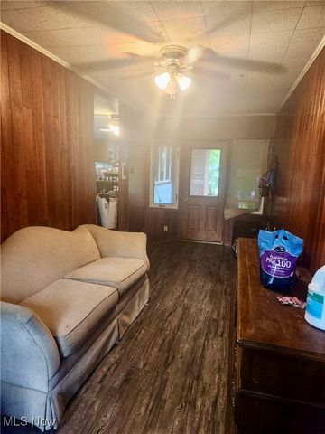 1004 N Bentley Avenue, Niles, OH 44446